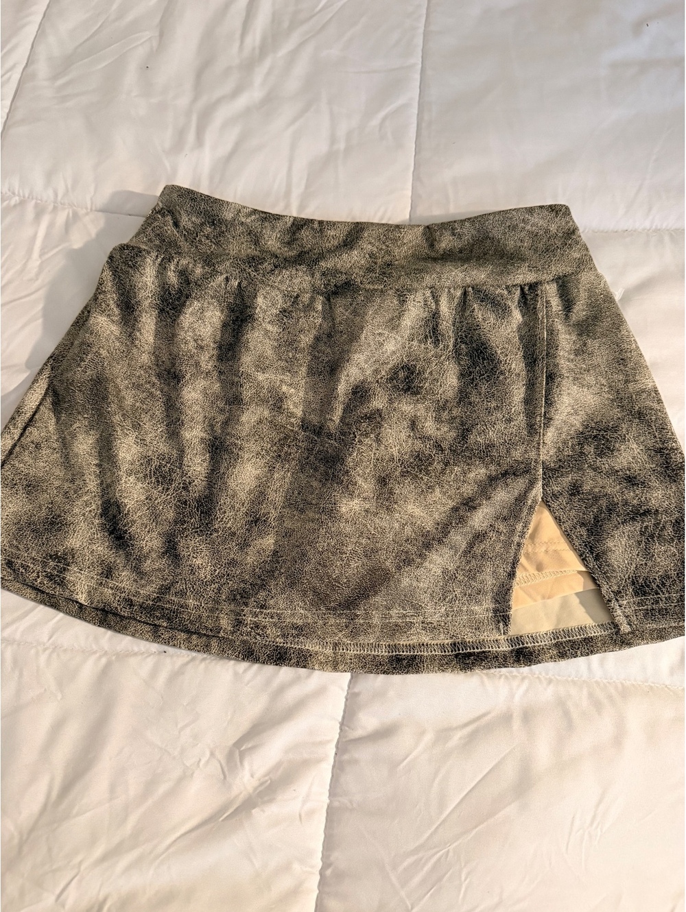 Women's Athletic Skort Size 6 with Built-in Shorts
